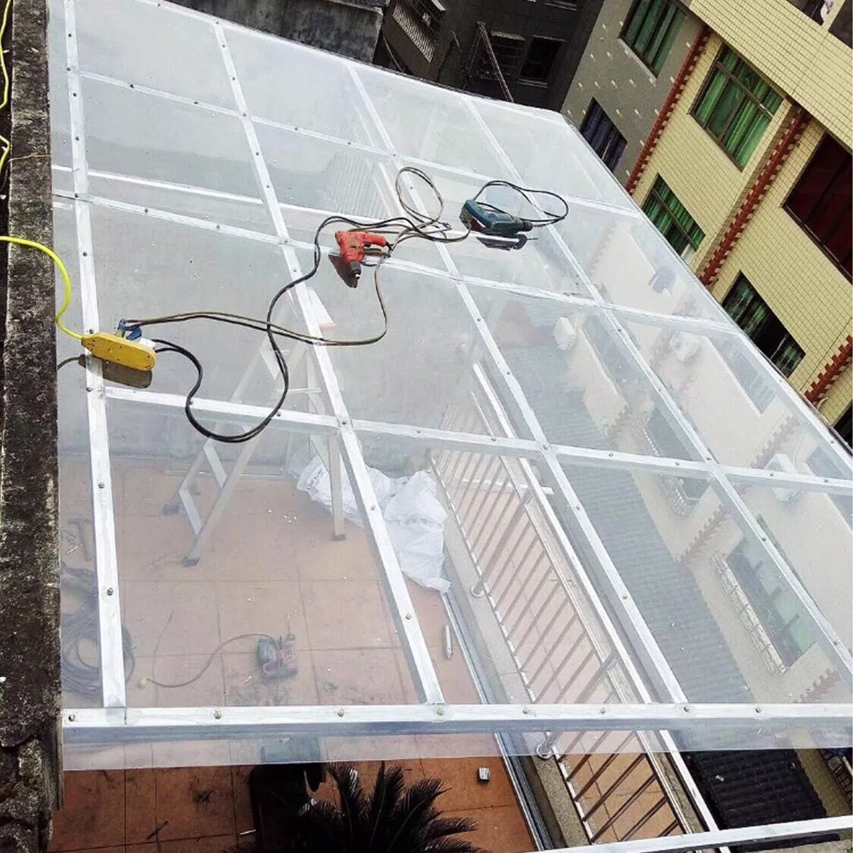Planchas Transparentes de Policarbonato 2mm Placas para Invernaderos,Paneles para Tejado,Marquesinas para Exterior Impermeable,Toldo Cubierta en Jardín,Personalizable (1,22m x 1m)