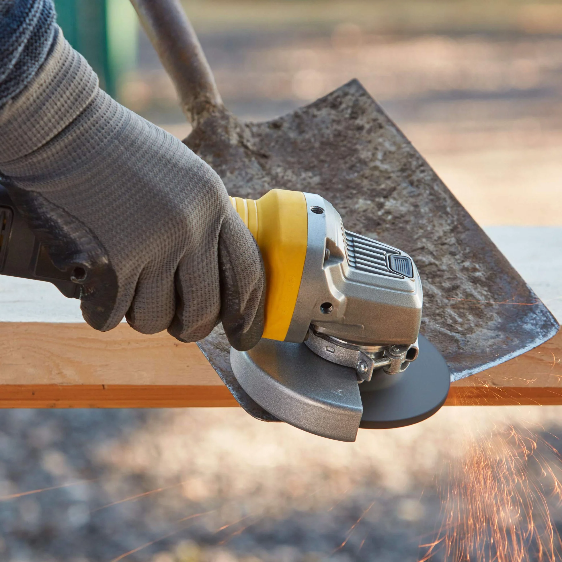 STANLEY FATMAX FMEG210-QS - Amoladora 115mm eléctrica de 850W, 12.000 rpm