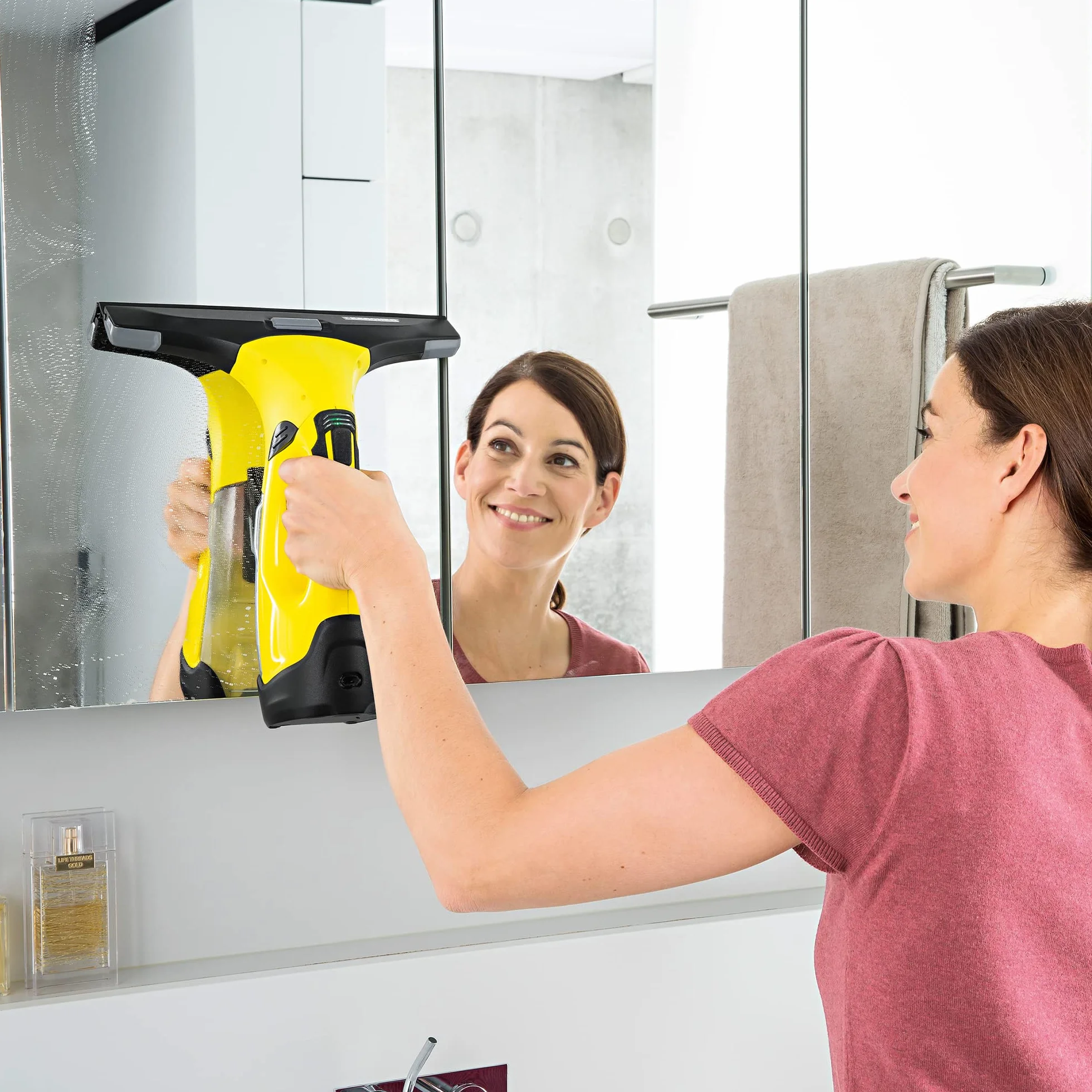 KÄRCHER Window Vac WV 5 Plus N Limpiadora de Ventanas y Cristales a batería (aspiradora limpiacristales), duración batería 35 min, 2 boquillas, Botella pulverizadora, detergente Concentrado 20 ml