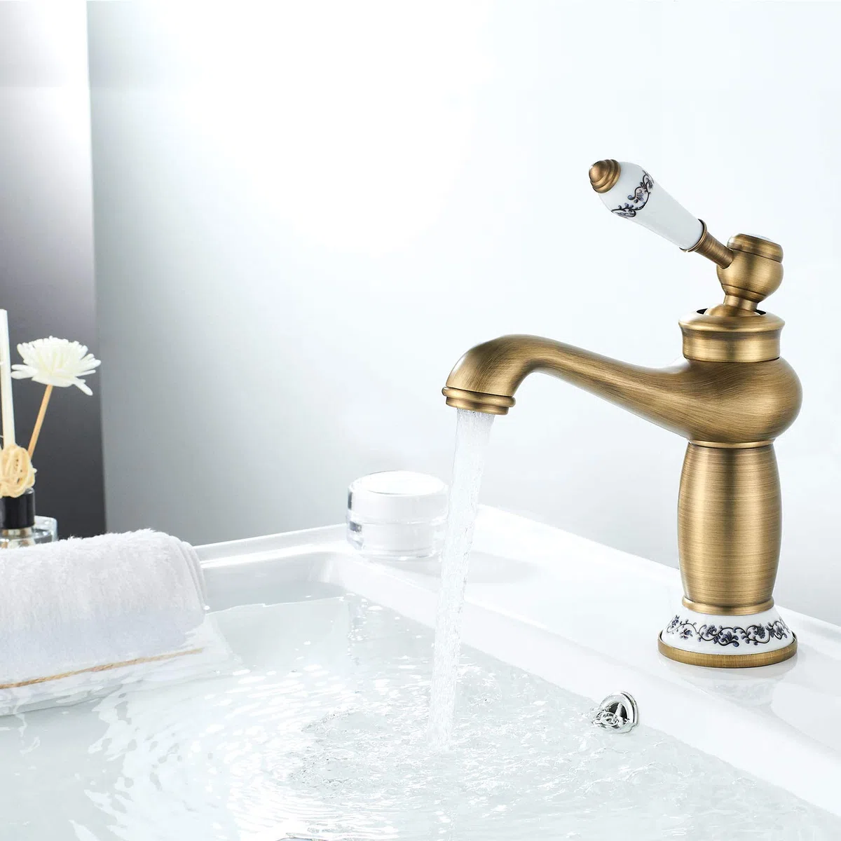 Namuoto Grifo de Lavabo Grifo para Baño, Lavabo Vintage Floral de Una Sola Manija Del Grifo, Latón Antiguo