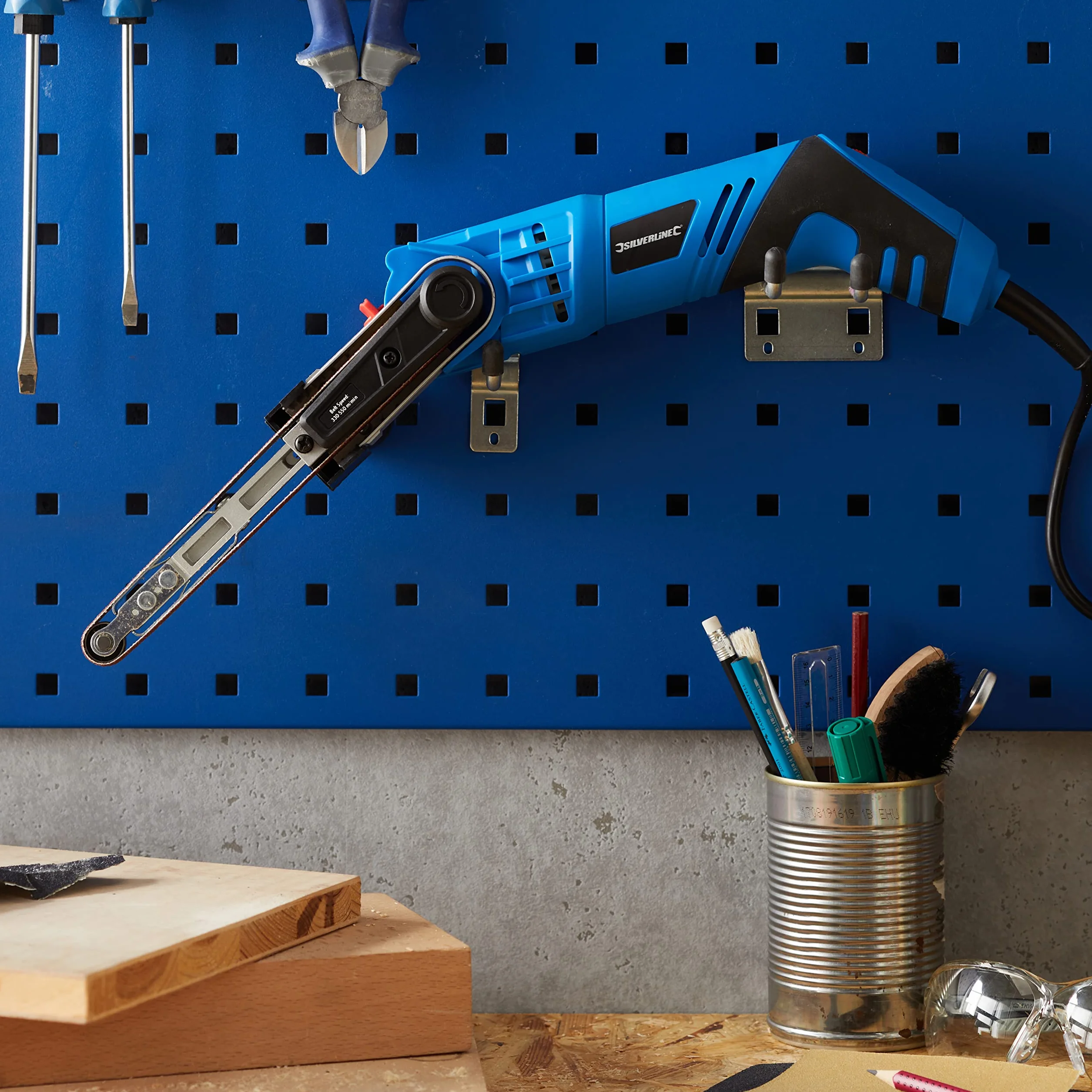Silverline Tools 247820 - Lijadora de banda Silverstorm 13 mm, Eléctrica con cable, 260 W (260 W)