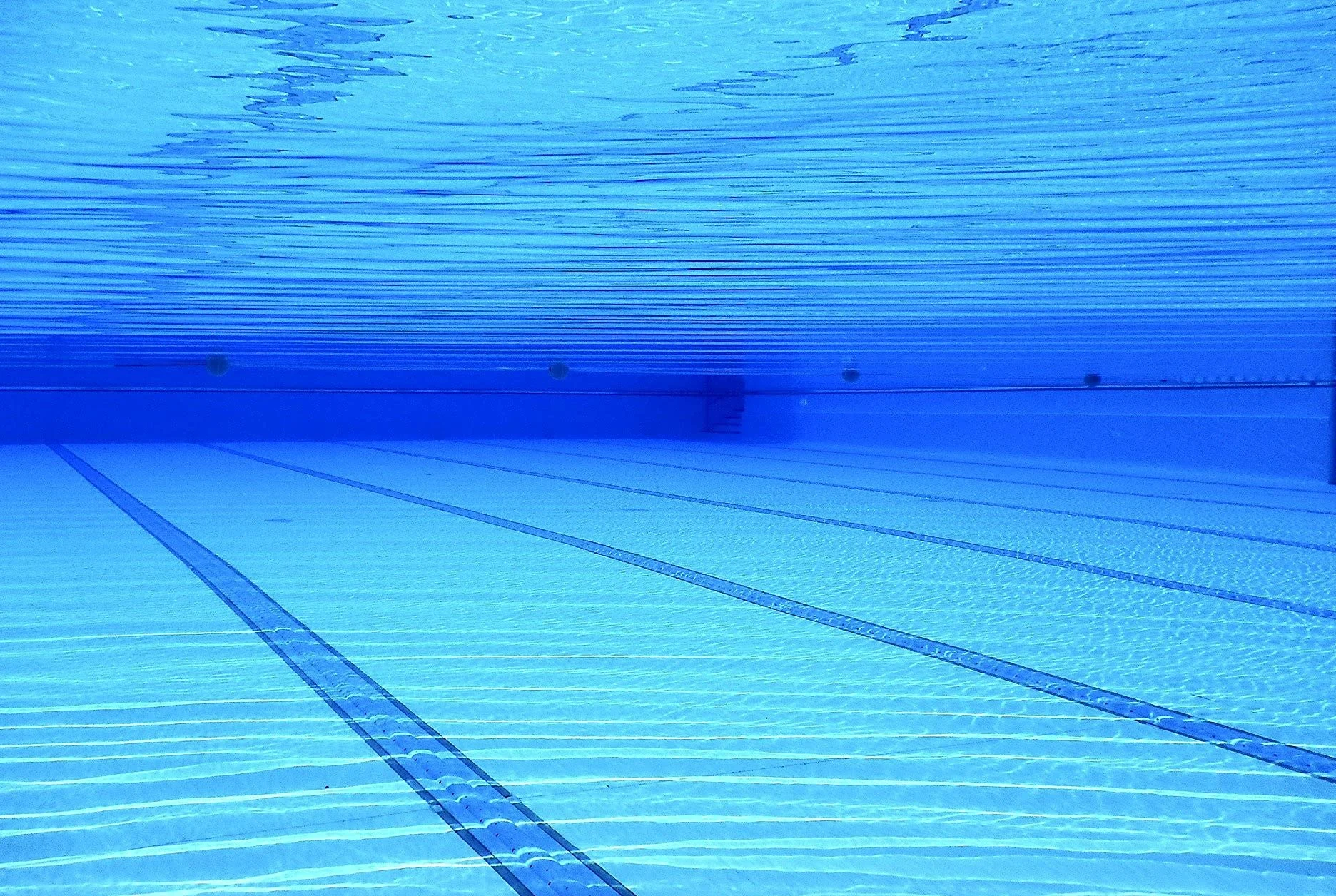 Montó Pintura al Clorocaucho piscinas hormigón Bricolovers/HTM (Blanco 4L)