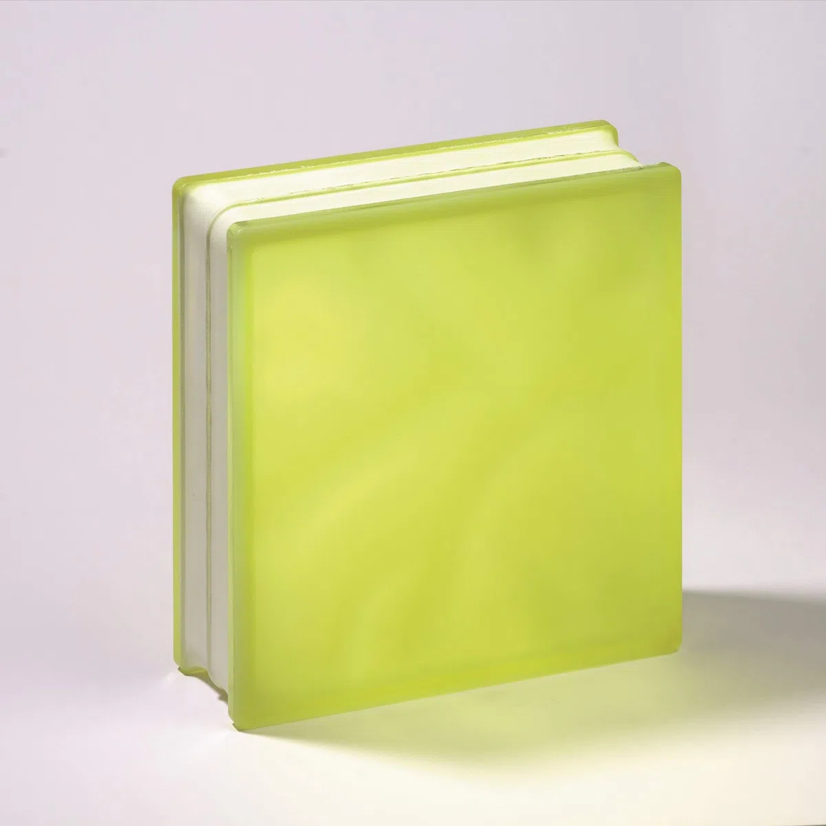 Bloque de Cristal Lux Glass Amarillo Ondulado Satinado 2 caras | cm 19x19x8 | Unidad de venta 1 caja de 6 pzas