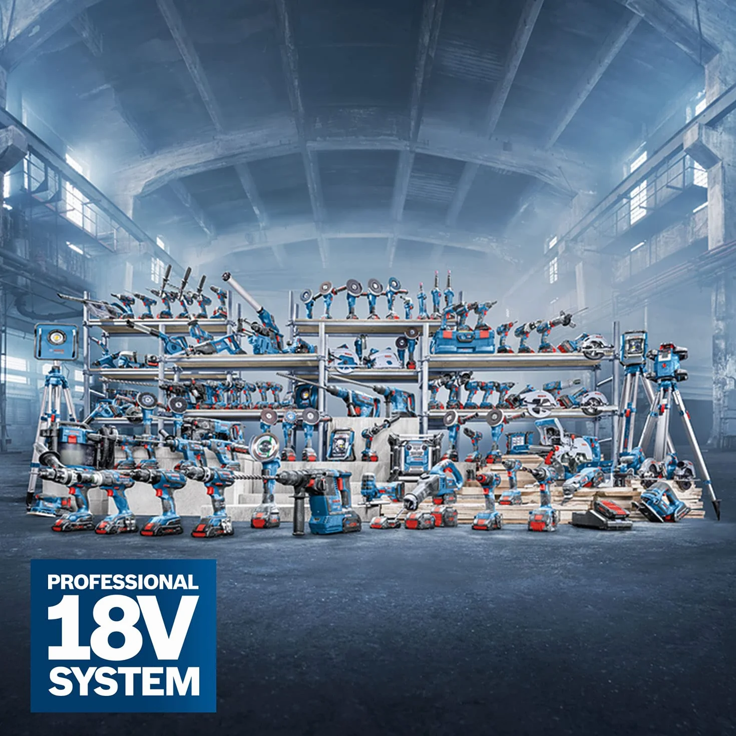 Bosch Professional 18V System radio de obra a batería GPB 18V-2 C (receptor Bluetooth, FM y AUX, incl. 1 fuente de alimentación, 1 cable AUX, 1 pila de botón de litio de 3 V)