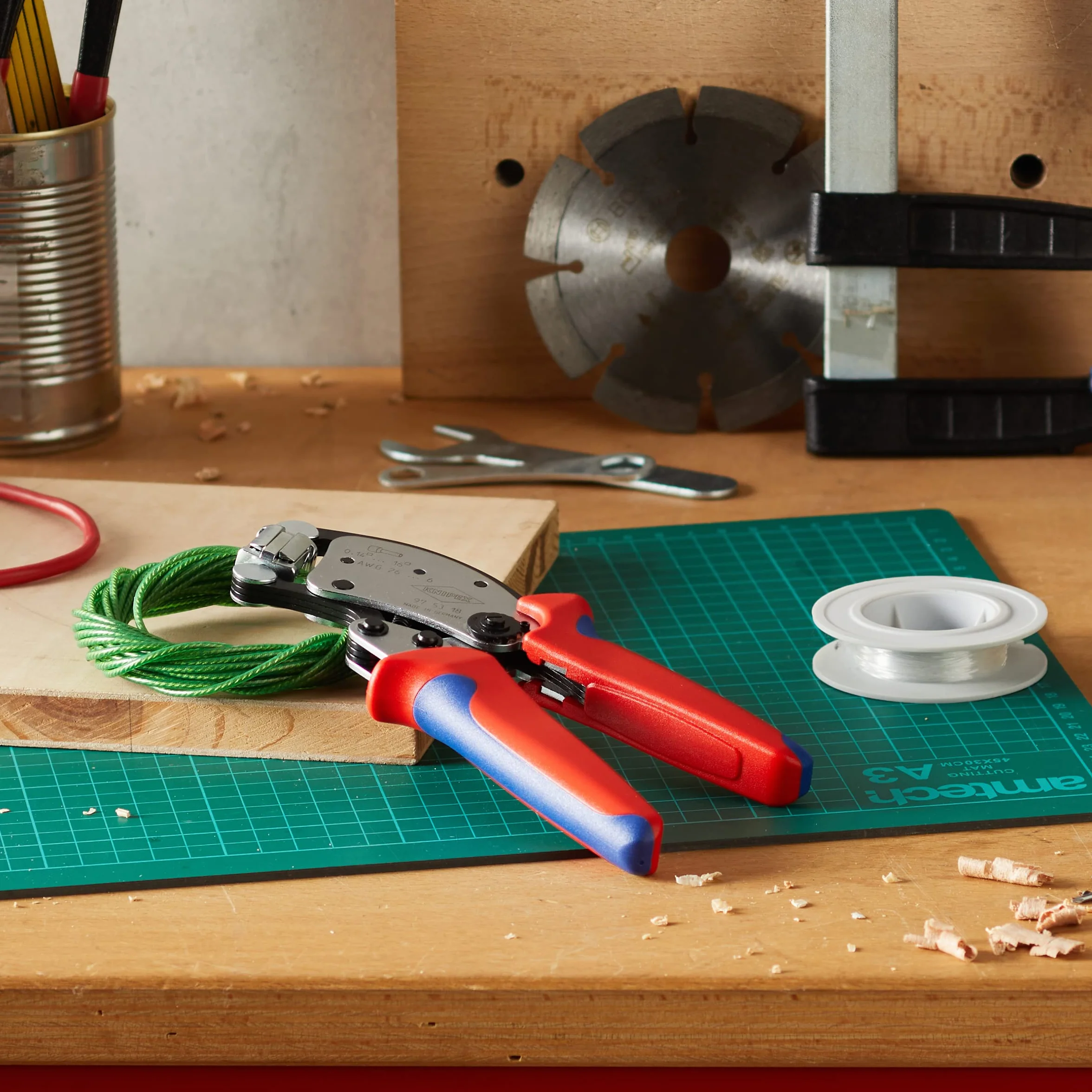 KNIPEX Twistor16 Alicate autoajustable para crimpar punteras huecas con cabezal giratorio para crimpar cromado con mangos multicomponente, 97 53 18