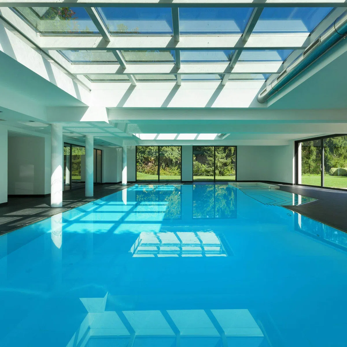 Pintura de piscina gris claro 5 l para hormigón, lámina, estanque de peces, revestimiento de piscina, pintura para hormigón, pintura para hormigón, sin cloro, de secado rápido