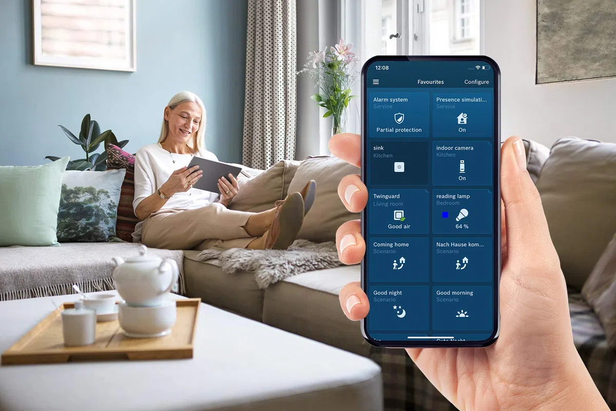 Bosch Smart Home - Controlador de sistema domótico en casa, Versión inglesa